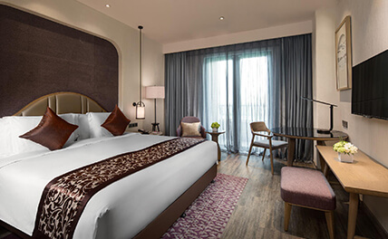 huagnguan.jpg huagnguan.jpg